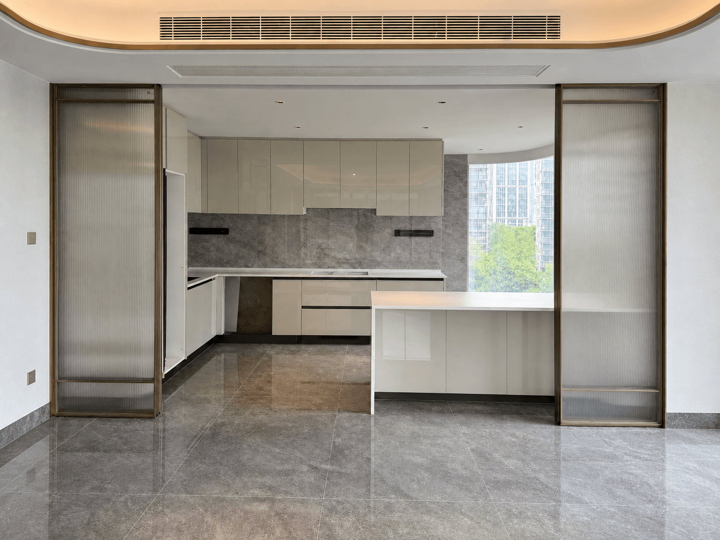 Light-Filled Kitchen & Living Partitions